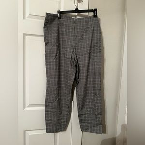 Time and tru skinny tapered cropped slacks 18 black and cream plaid side zipper